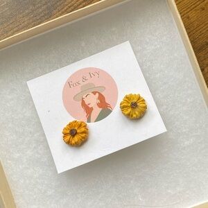 NEW Sunflower Stud Earrings